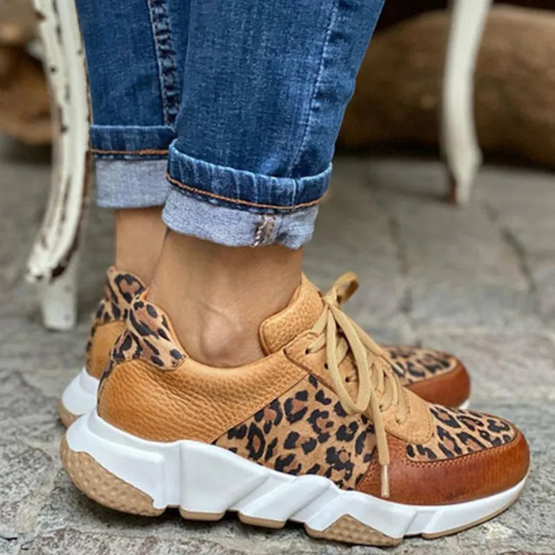 Trendige Sneaker mit Leopardenmuster & Chunky-Sohle