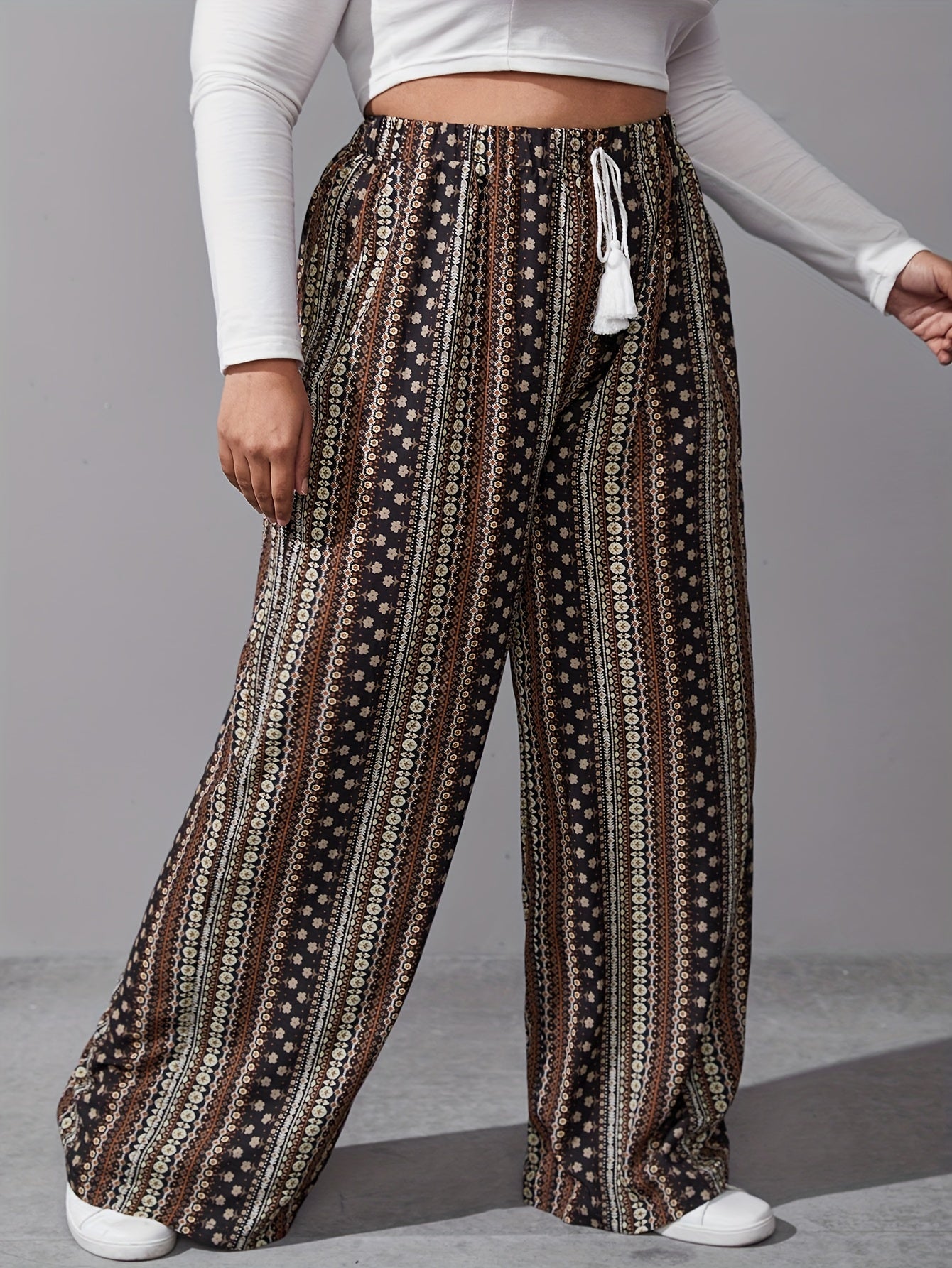 Bunte weite Boho-Hose mit Ethnomuster und Kordelzug - Mila