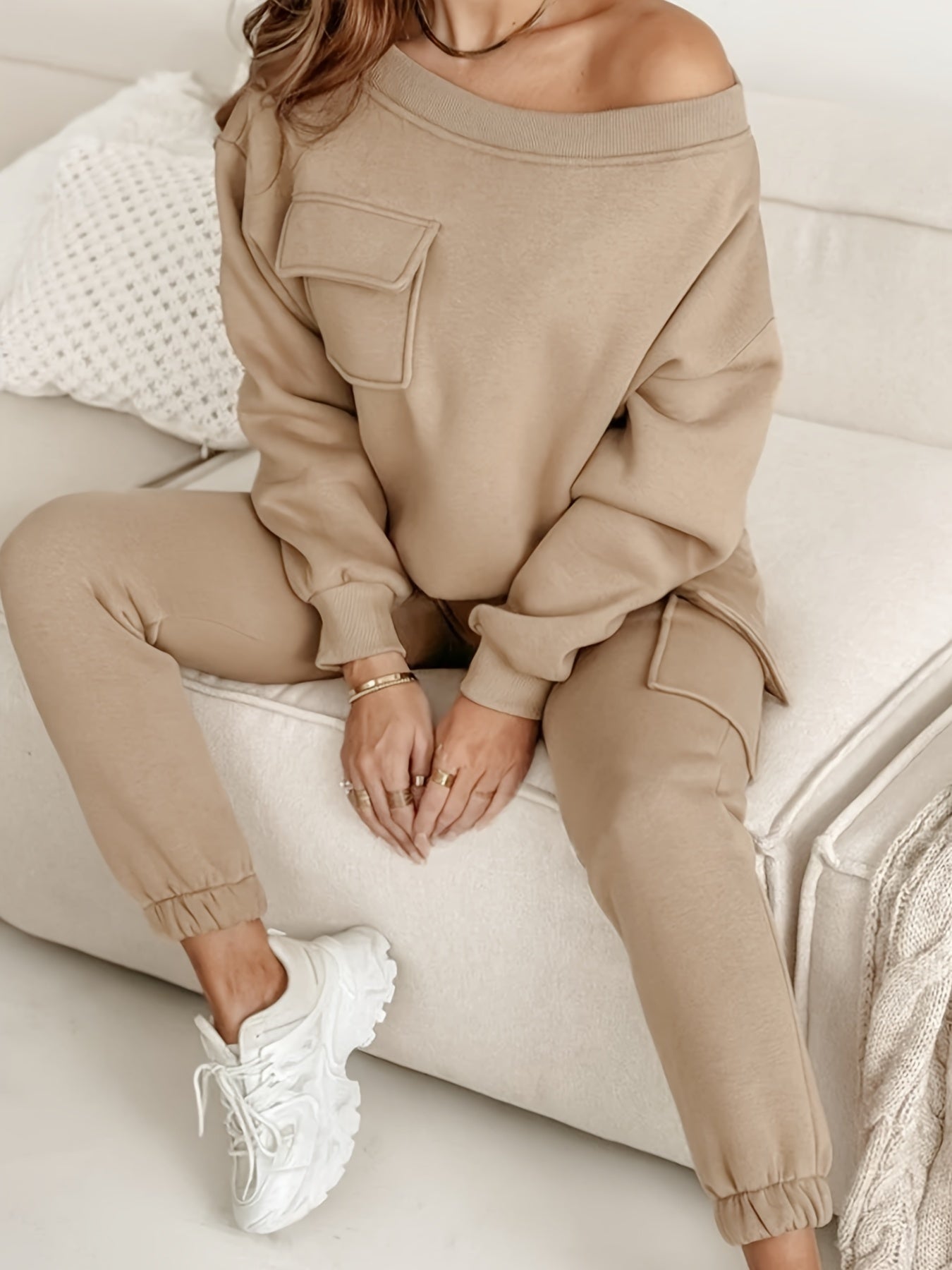 Stylisches Set in Khaki – Nadine