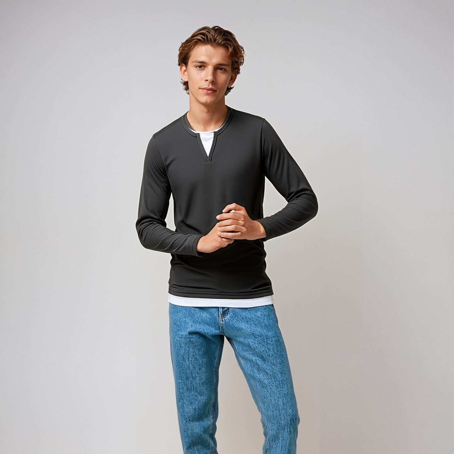 Grauer Pullover - Luca