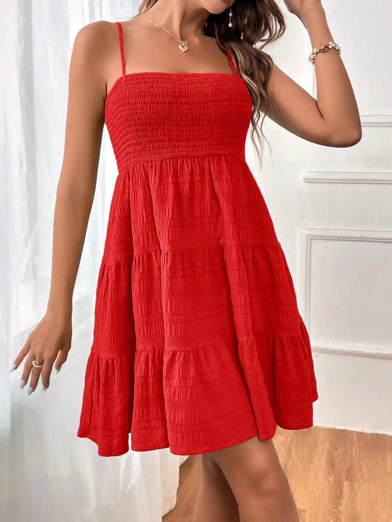 Isabella - Rotes Sommer-Swingkleid