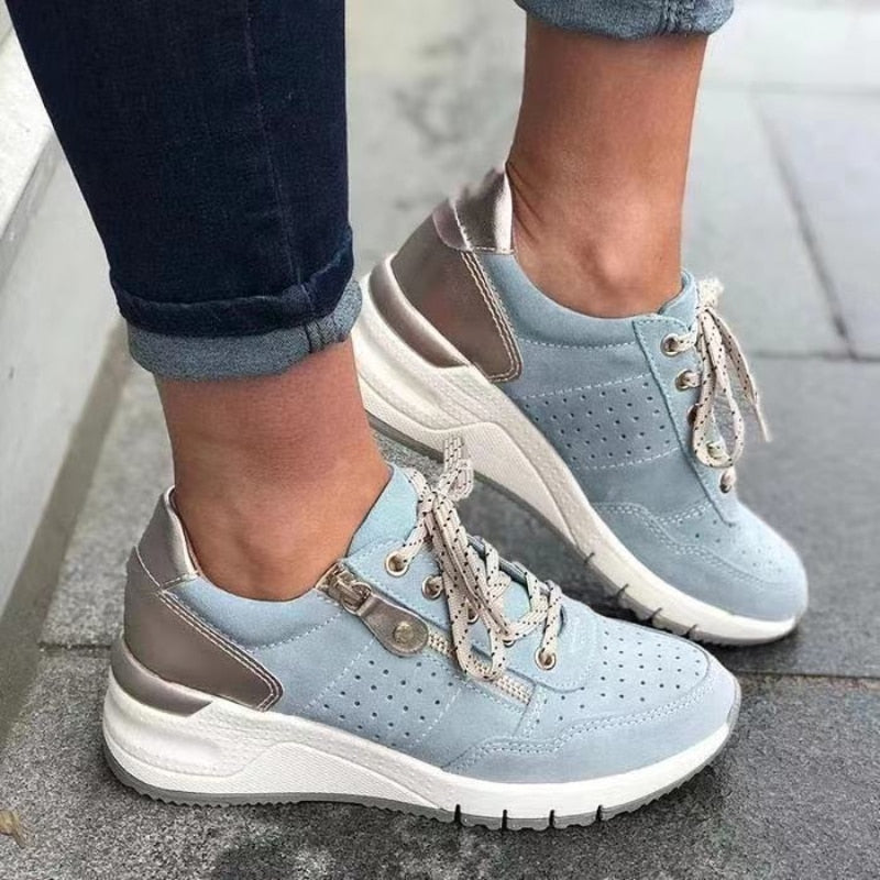 Blaue Perforierte Sneakers - Fiona