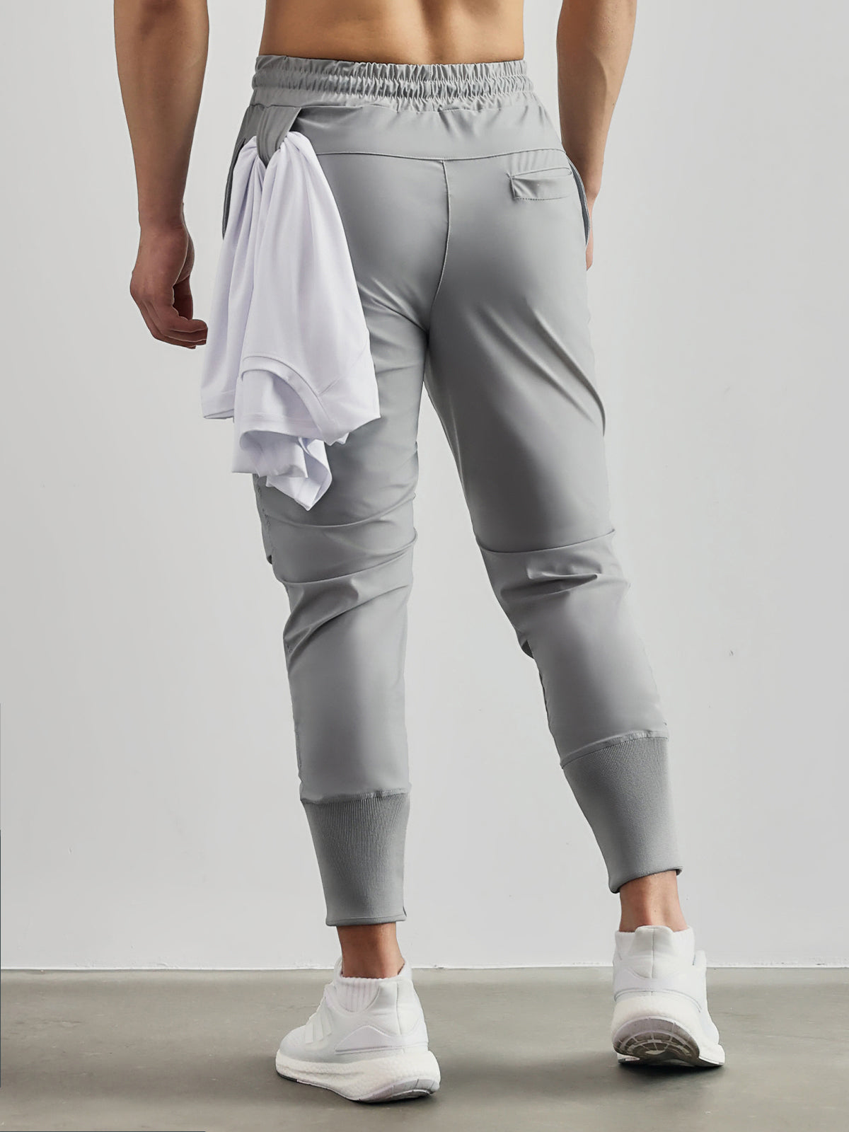 Dynamische Performance-Jogginghose mit Taschendetail