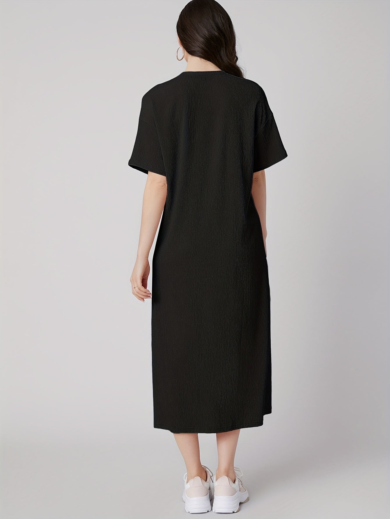 Salbeigrünes Midi-T-Shirt-Kleid - Lena