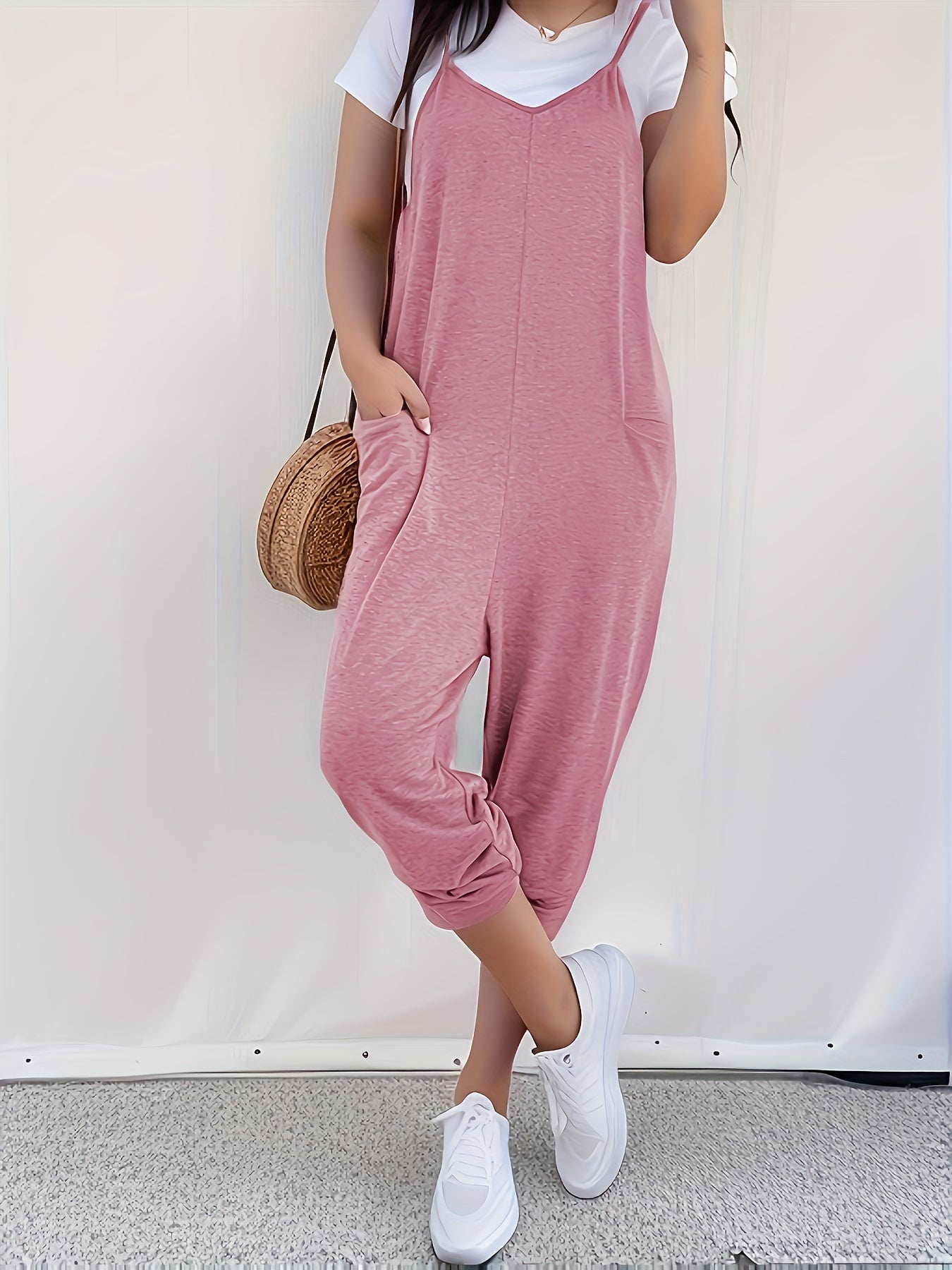 Lässiger Jumpsuit mit V-Ausschnitt - Rosa