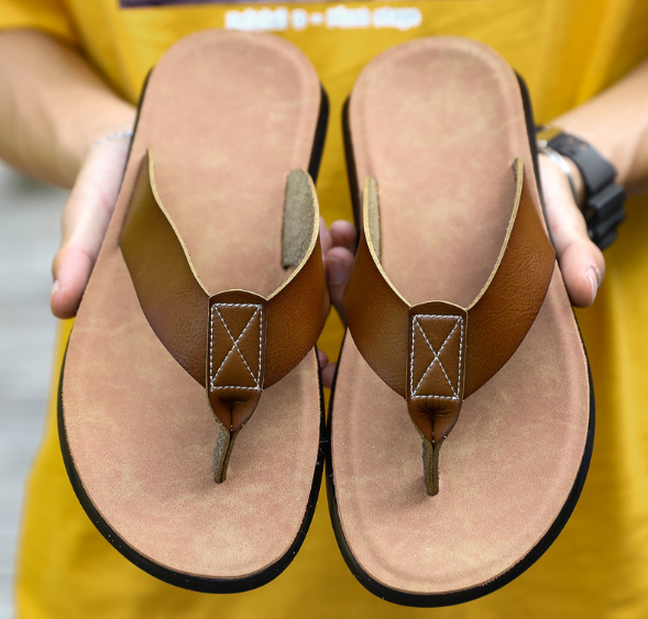 Schwarze Flip-Flops mit Schnalle - Leo