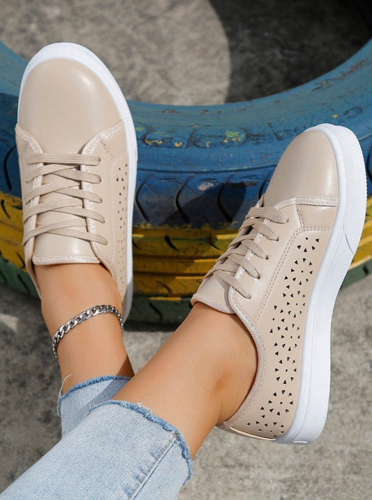 Sophia - Beige Schnürsneaker