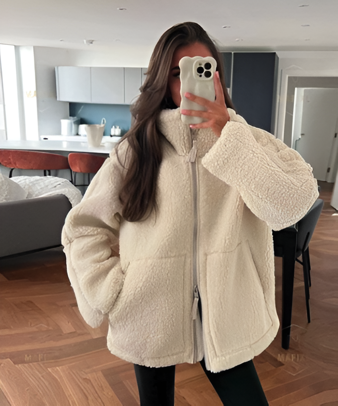 Kuschelige Teddyjacke in Cremeweiß - Lina