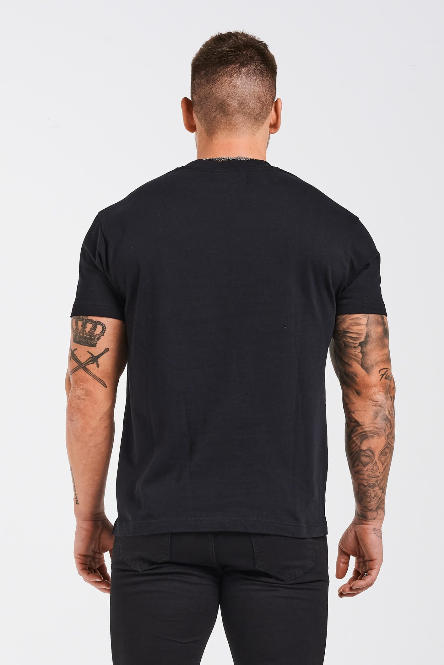 Schwarzes Basic-T-Shirt - Noah