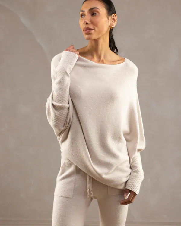 Ruby Asymmetrischer Cloud Drapierter Pullover