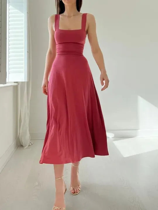 Mila Dickriemen Midi Kleid