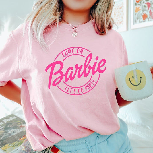 Sandy's Retro-Feier Barbie Druck Tee