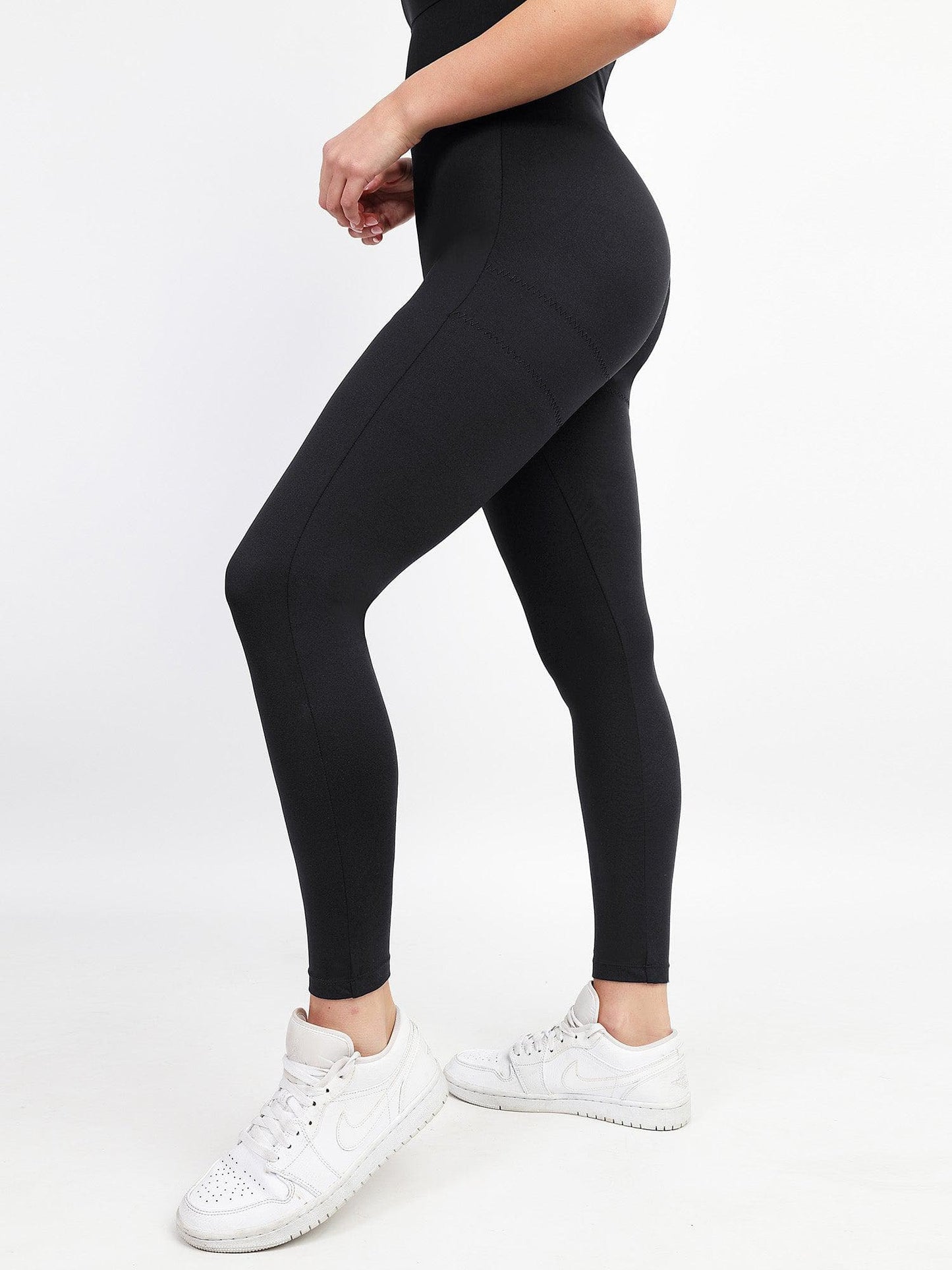 ElevateFit Oberschenkelstraffender Jumpsuit